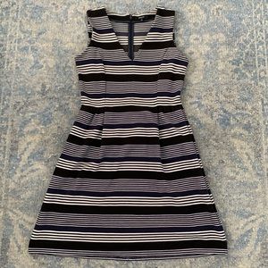 Madewell Navy Black White Stripe Mix Gallerist Ponte V-Neck Dress Size Large